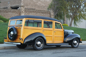 Click to View Roy Brizio Street Rods Completed Cars - Ted Stevens 40 woodie