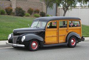 Click to View Roy Brizio Street Rods Completed Cars -  Richard Munz 40 woodie