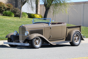 Click to View Roy Brizio Street Rods Completed Cars - Farmers 32 Pick Up