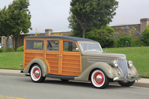 Click to View Roy Brizio Street Rods Completed Cars - Ross Myers 36 woodie