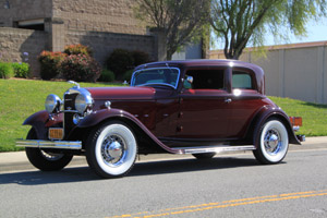 Click to View Roy Brizio Street Rods Completed Cars - Larry Carter Lincoln sedan